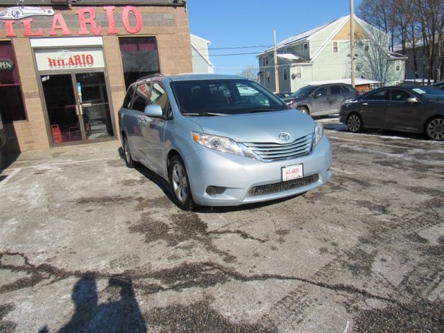 2015 Toyota Sienna LE