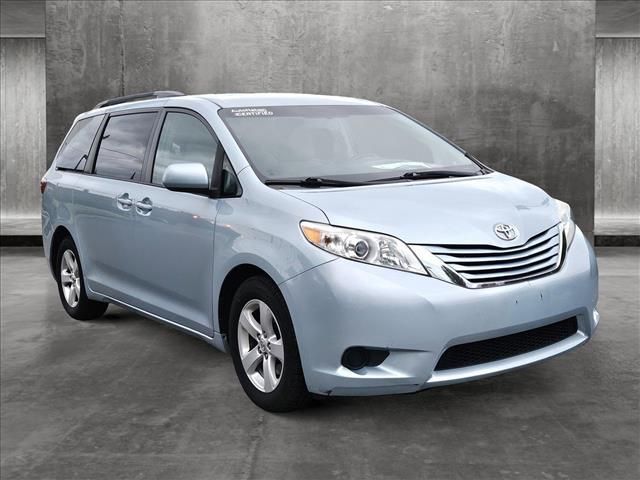 2015 Toyota Sienna LE