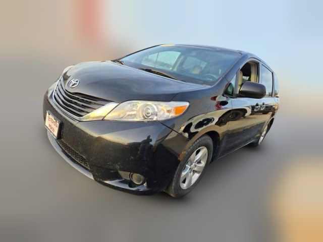 2015 Toyota Sienna LE