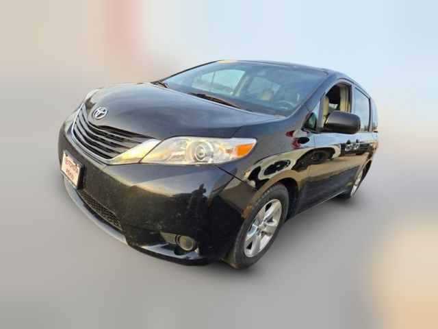 2015 Toyota Sienna LE