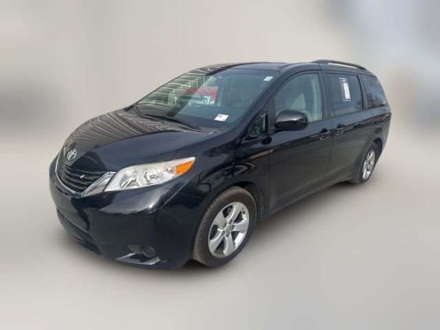 2015 Toyota Sienna LE Auto Access Seat