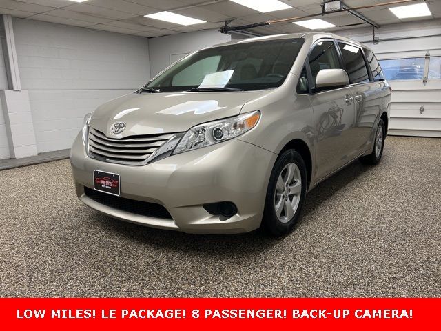 2015 Toyota Sienna LE