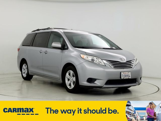 2015 Toyota Sienna LE