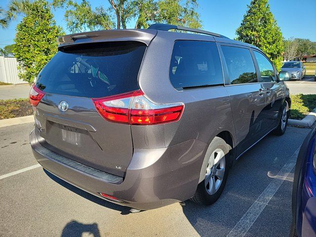 2015 Toyota Sienna LE