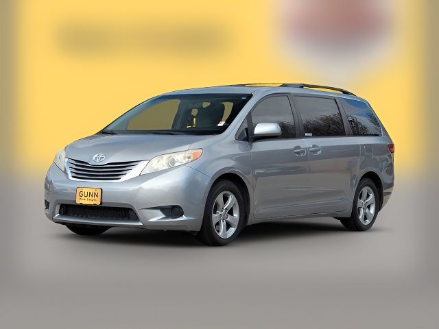 2015 Toyota Sienna LE