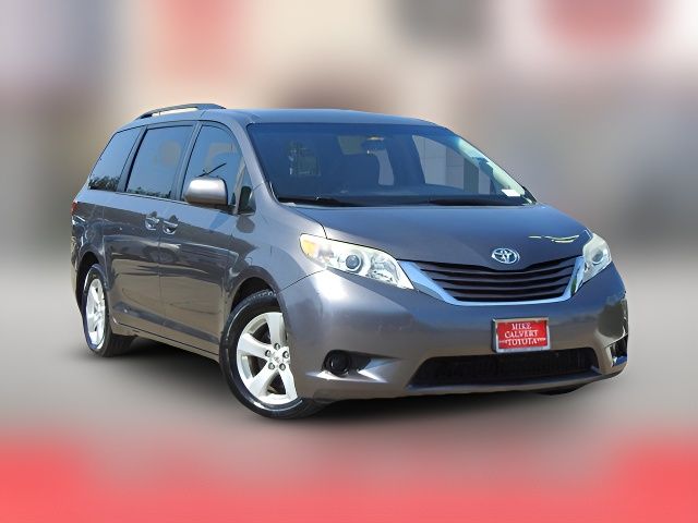 2015 Toyota Sienna LE