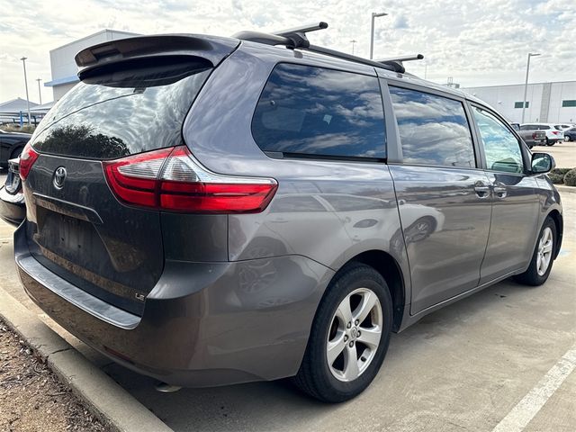 2015 Toyota Sienna LE