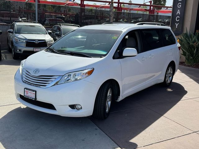 2015 Toyota Sienna LE