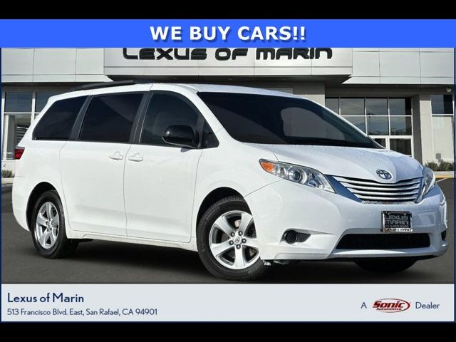 2015 Toyota Sienna LE