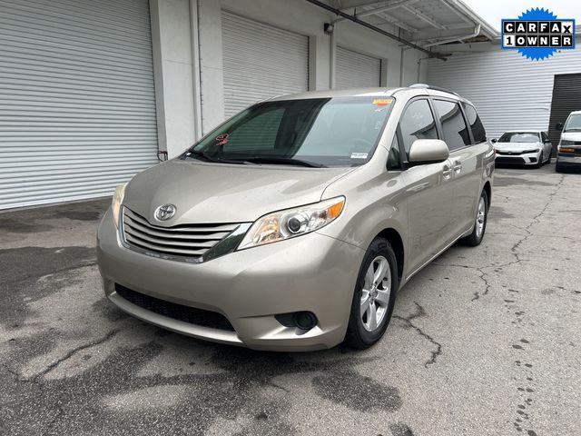 2015 Toyota Sienna LE