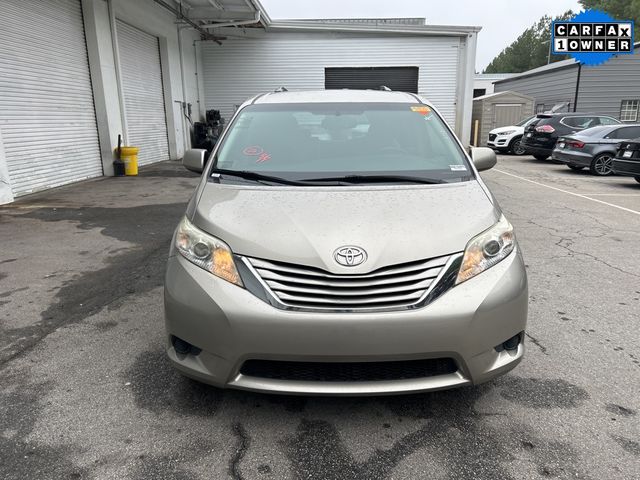 2015 Toyota Sienna LE