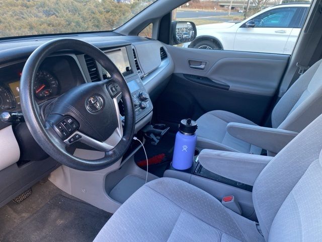 2015 Toyota Sienna LE