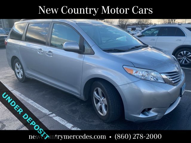 2015 Toyota Sienna LE