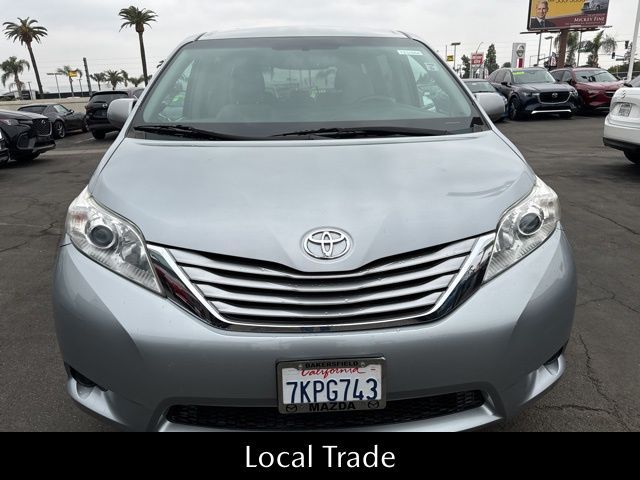 2015 Toyota Sienna LE