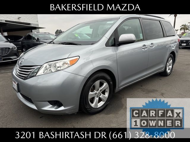 2015 Toyota Sienna LE