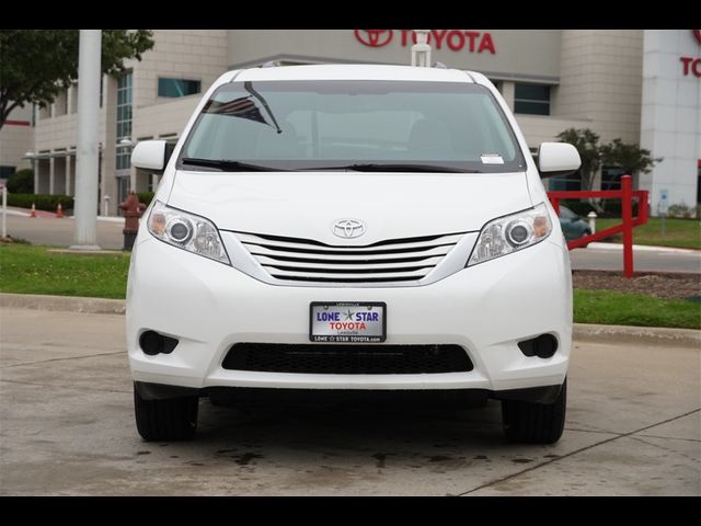 2015 Toyota Sienna 