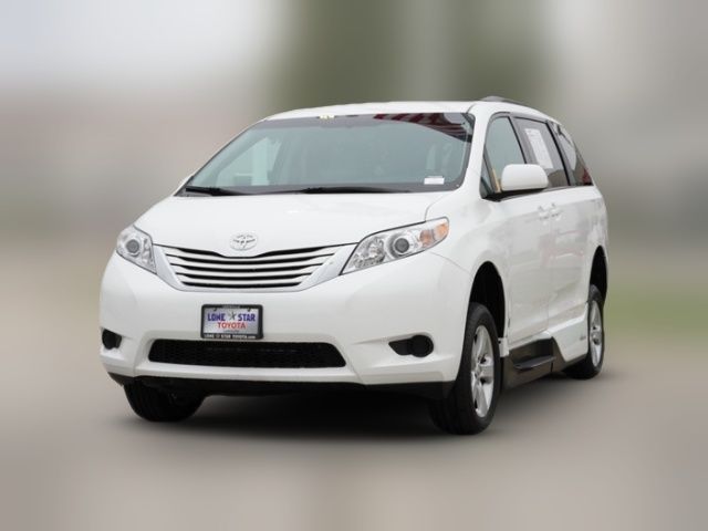 2015 Toyota Sienna 