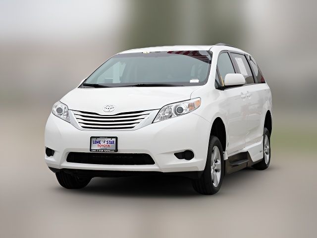 2015 Toyota Sienna 