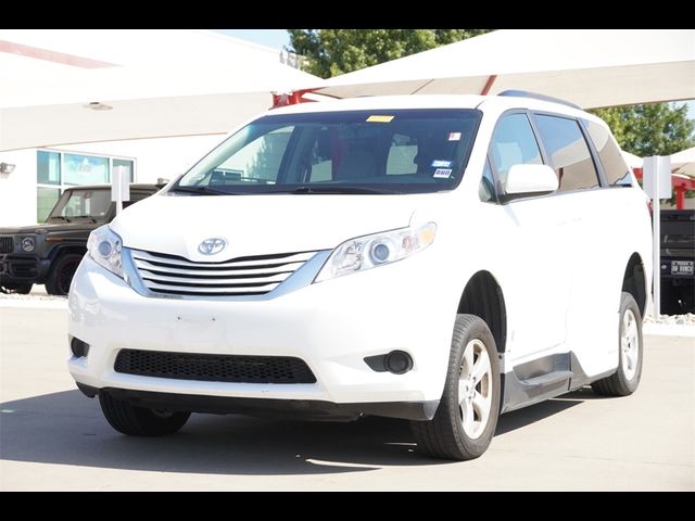 2015 Toyota Sienna 