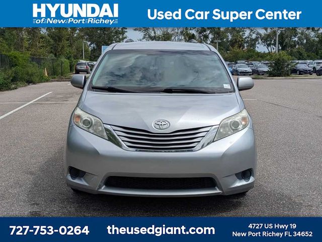 2015 Toyota Sienna LE