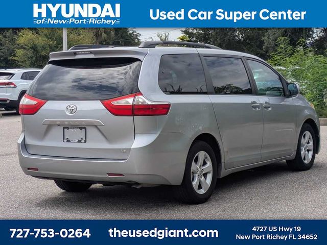 2015 Toyota Sienna LE