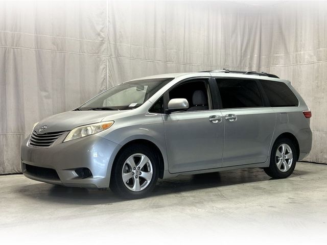 2015 Toyota Sienna LE