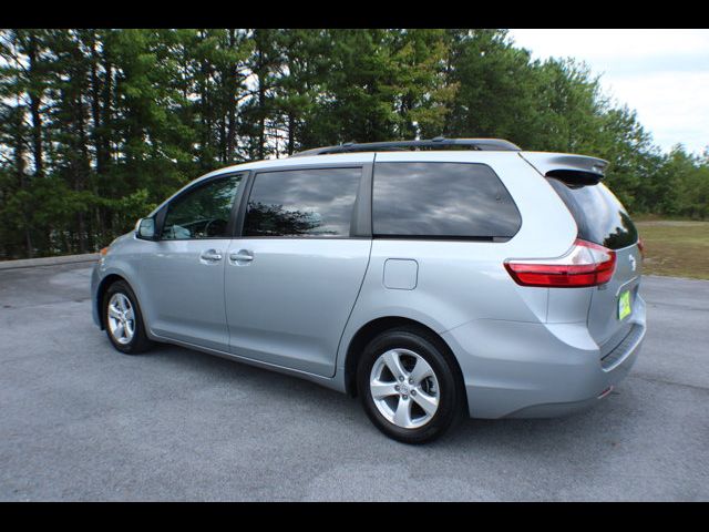 2015 Toyota Sienna LE