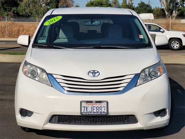 2015 Toyota Sienna LE