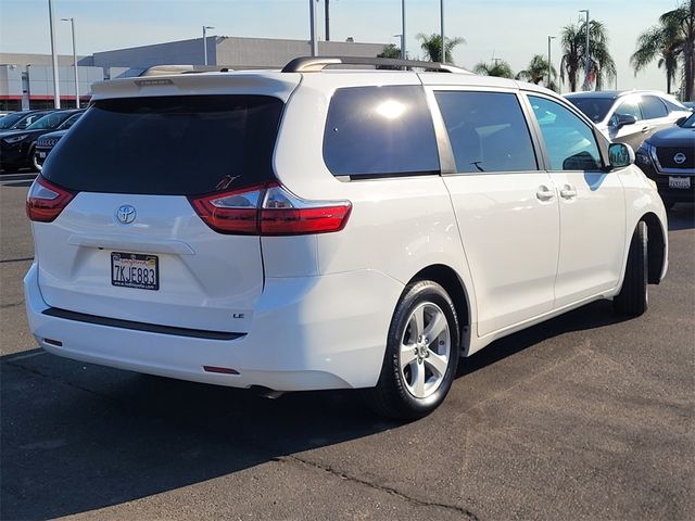 2015 Toyota Sienna LE