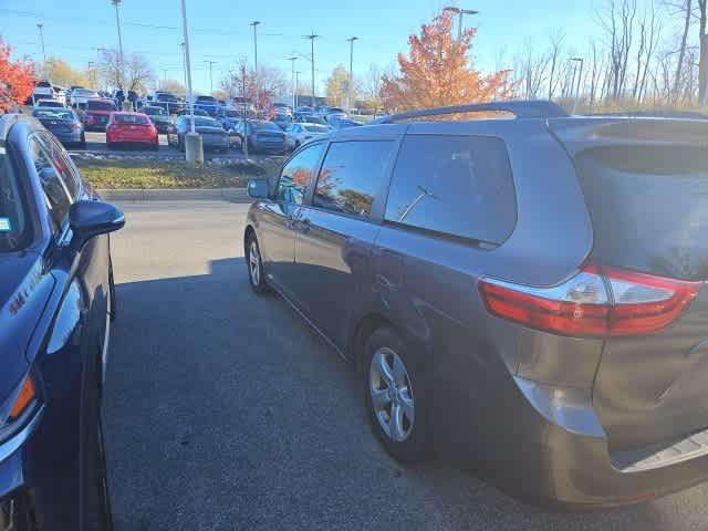 2015 Toyota Sienna LE