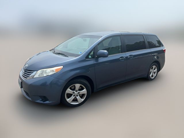 2015 Toyota Sienna LE