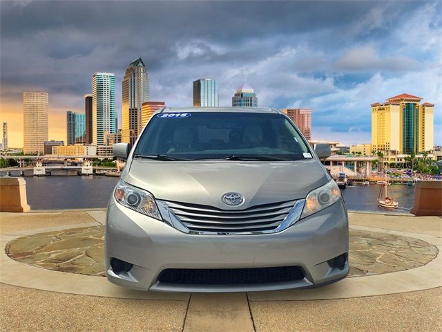 2015 Toyota Sienna LE