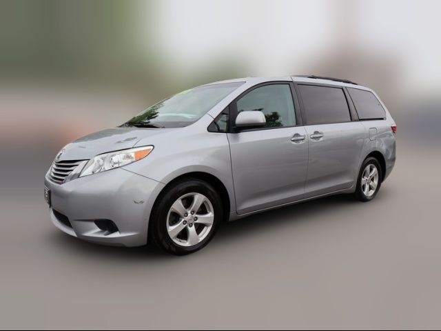 2015 Toyota Sienna LE