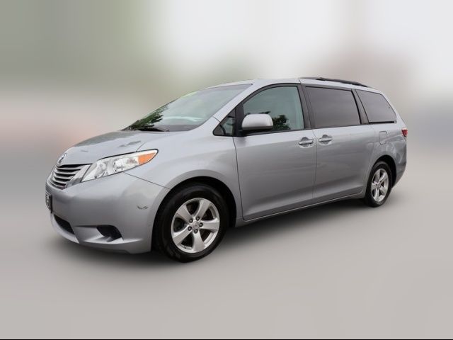 2015 Toyota Sienna LE