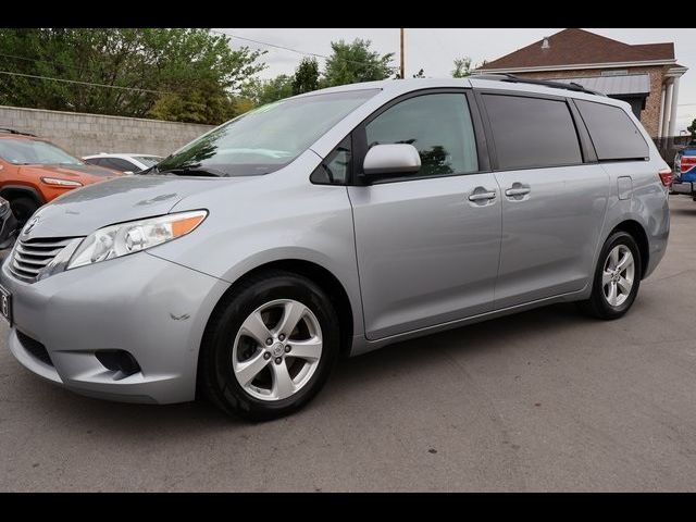 2015 Toyota Sienna LE