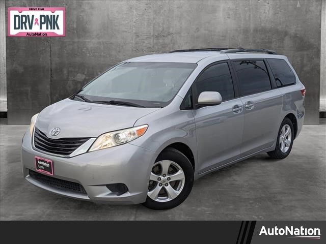 2015 Toyota Sienna LE