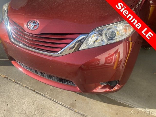 2015 Toyota Sienna LE