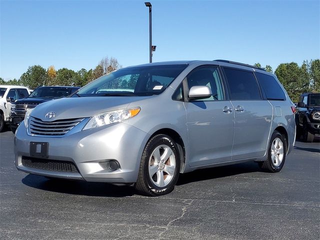 2015 Toyota Sienna LE