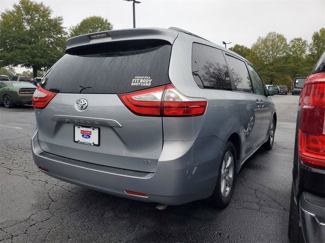 2015 Toyota Sienna LE