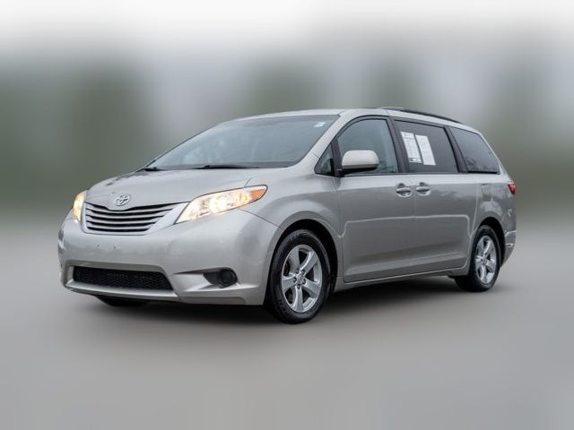 2015 Toyota Sienna LE