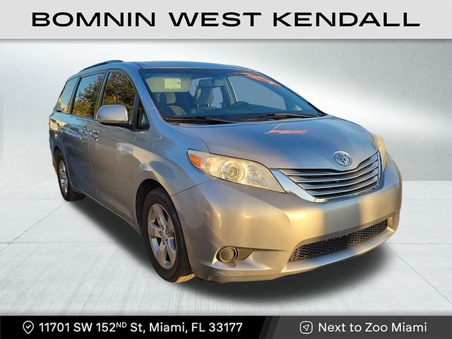 2015 Toyota Sienna 