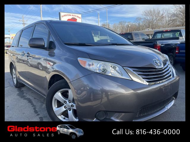 2015 Toyota Sienna LE