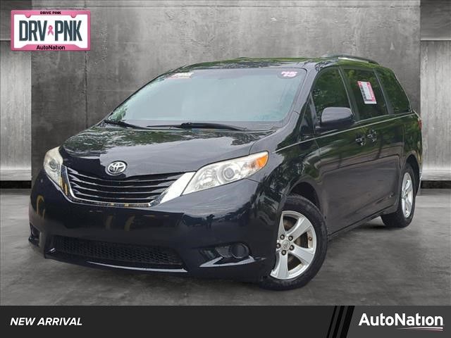 2015 Toyota Sienna LE