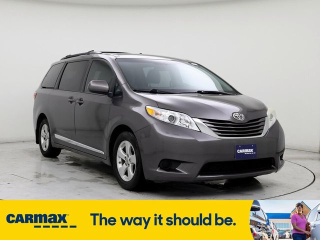 2015 Toyota Sienna LE