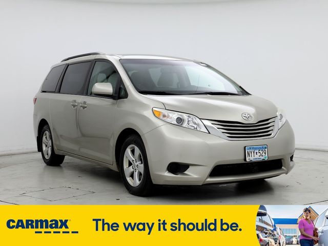 2015 Toyota Sienna LE