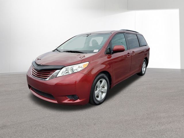 2015 Toyota Sienna LE Auto Access Seat