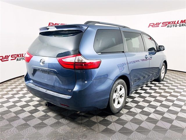 2015 Toyota Sienna LE