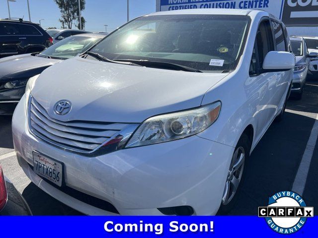 2015 Toyota Sienna LE