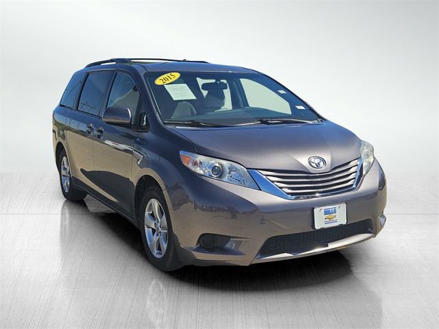 2015 Toyota Sienna LE Auto Access Seat