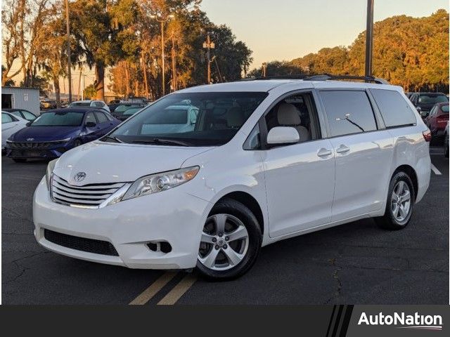 2015 Toyota Sienna LE